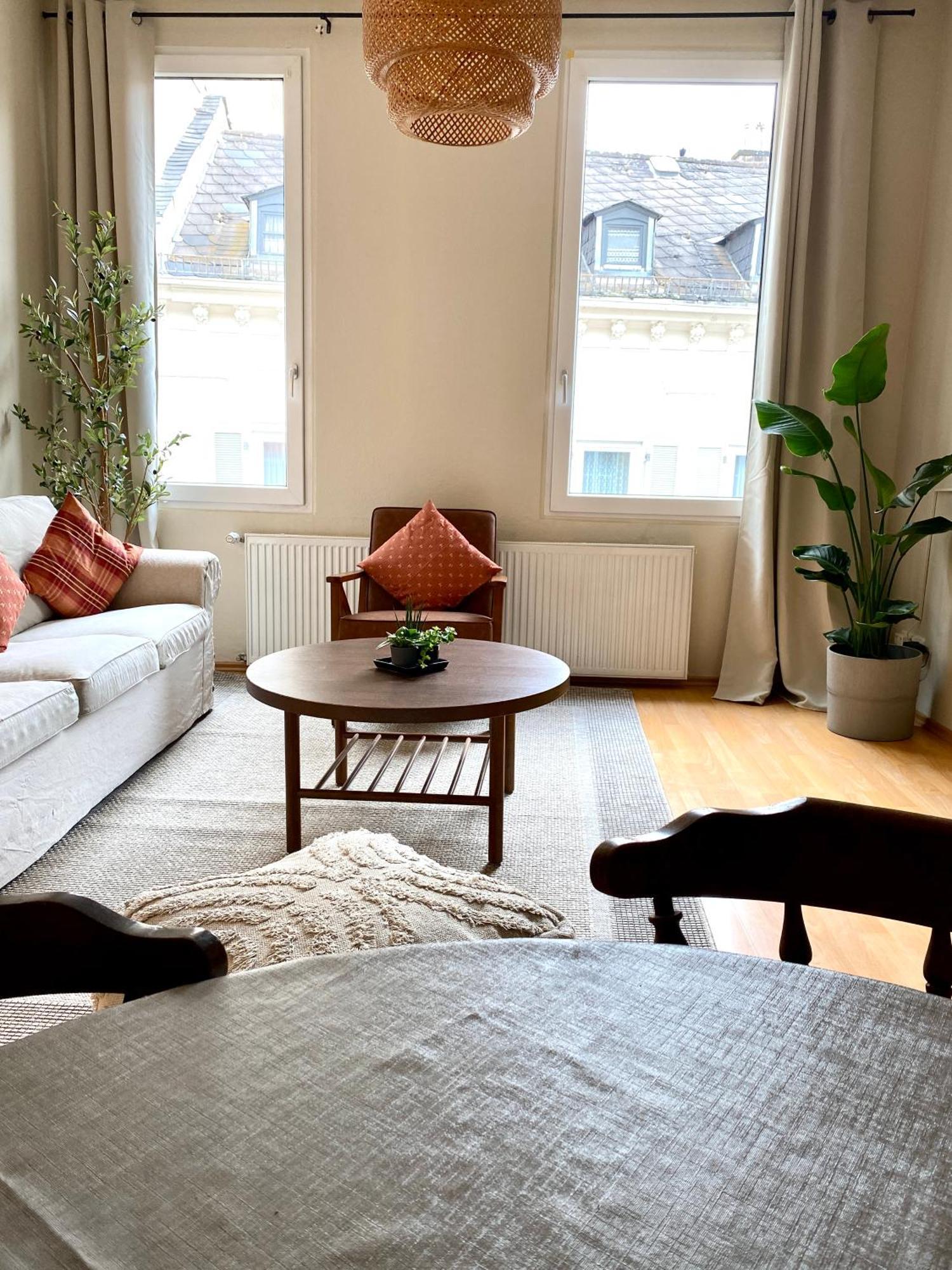 Ba Em City Apartment วิสบาเดน ภายนอก รูปภาพ